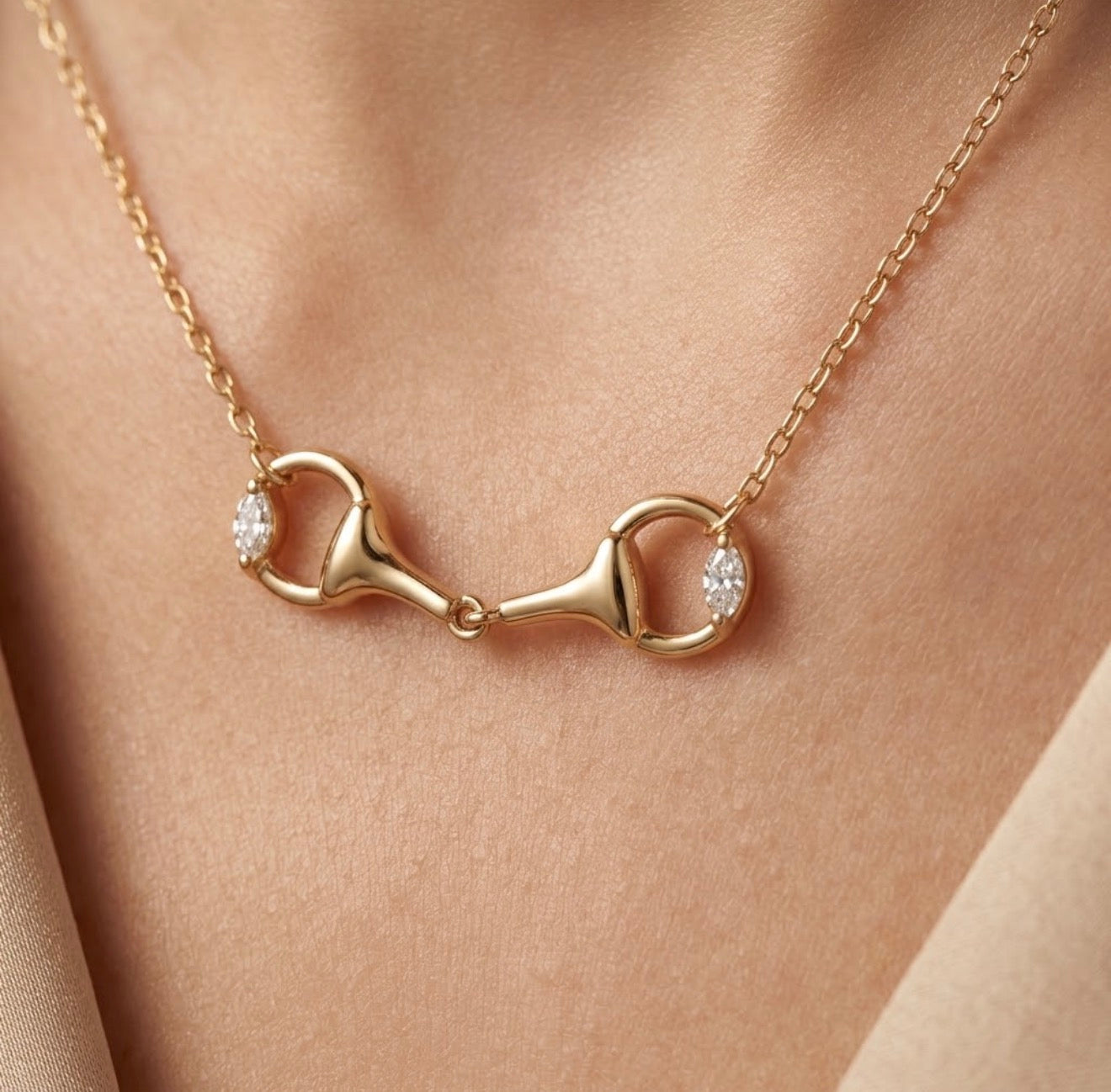 Equestrian necklace